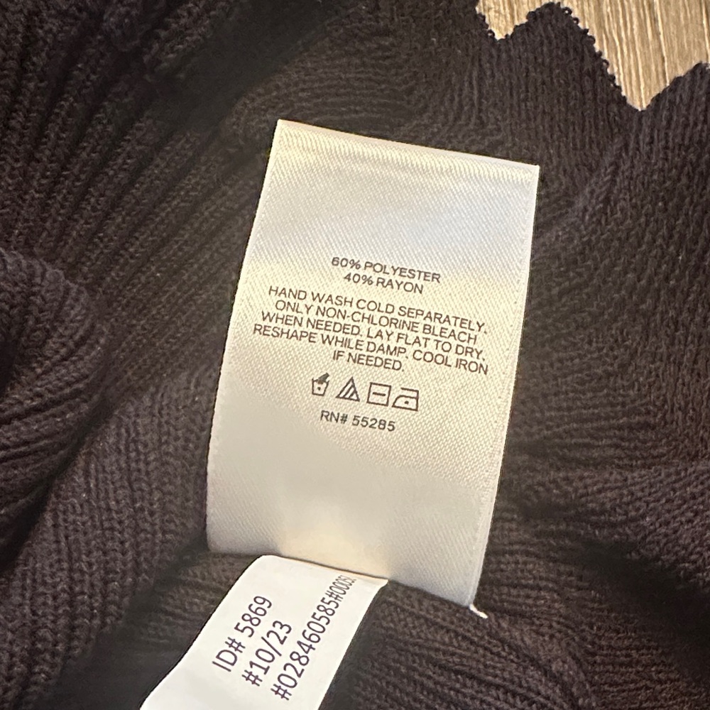 Express Black Textured Ruffle Blouse - Picture 4 of 4